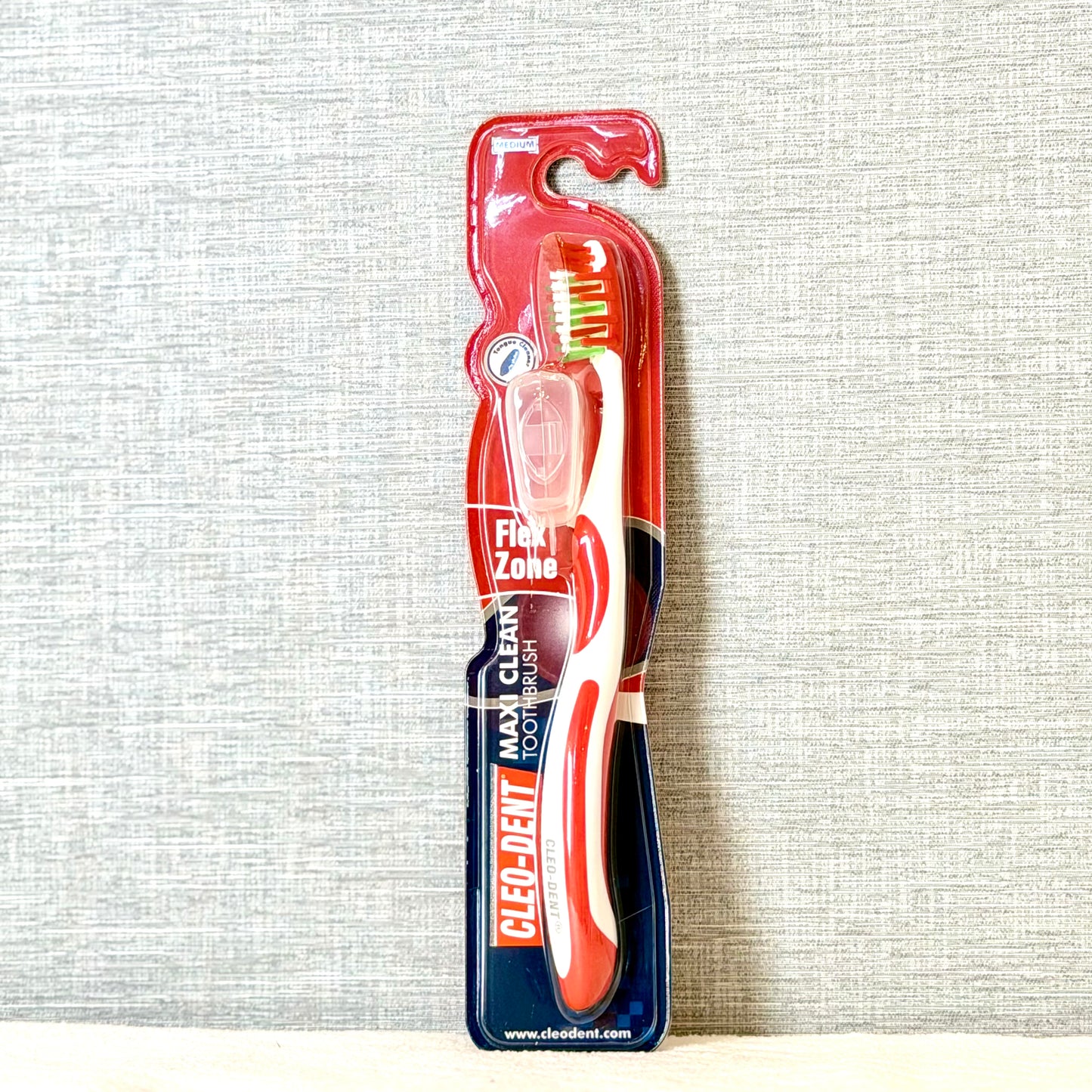 Cleo-Dent Maxi Clean Medium Tooth Brush